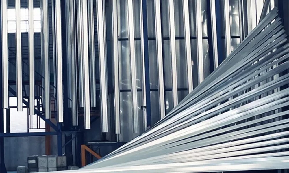 Why Aluminium Profile Is Ideal for Building Protective Enclosures and Safety Barriers