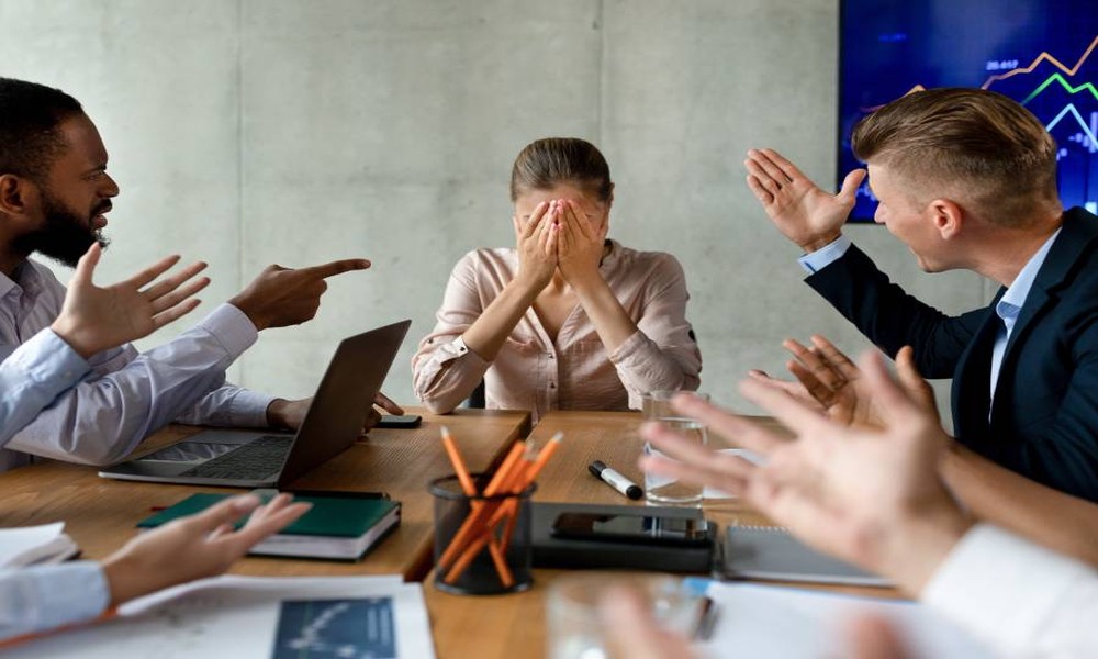 Hostile Work Environment Claims in Federal Agencies: How New York Federal Employees Can Build a Successful EEO Case